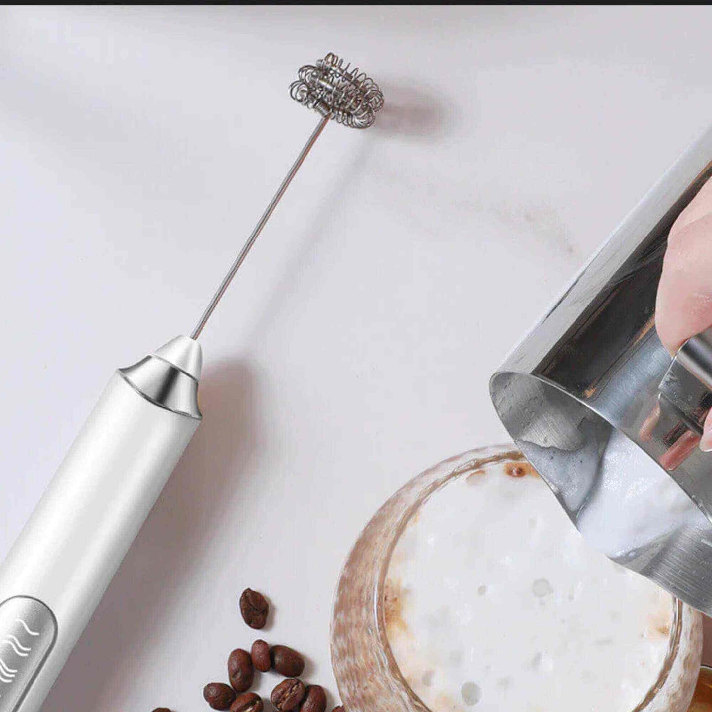USB Handheld Frother and Whisk